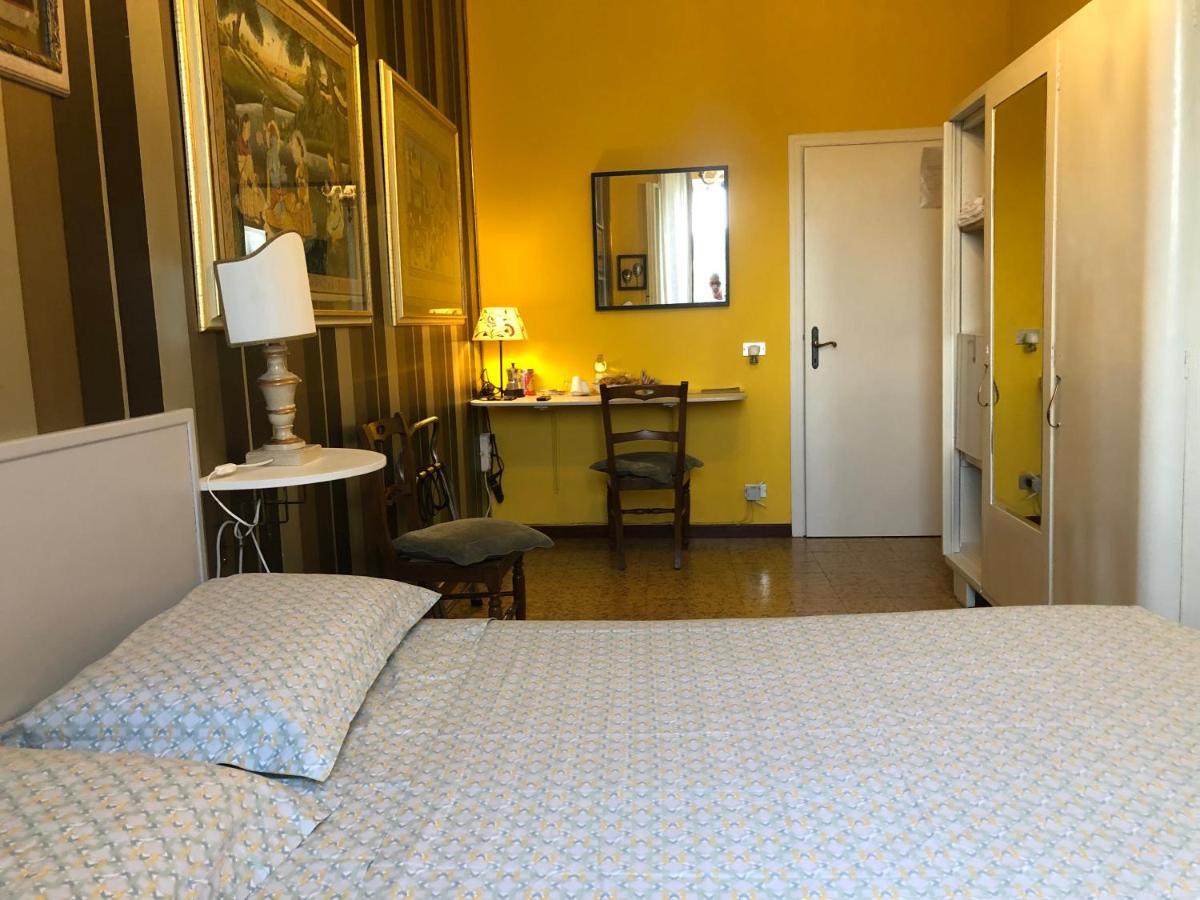 Bed and Breakfast La Finestra Sul Fiume Фоссомброне Экстерьер фото
