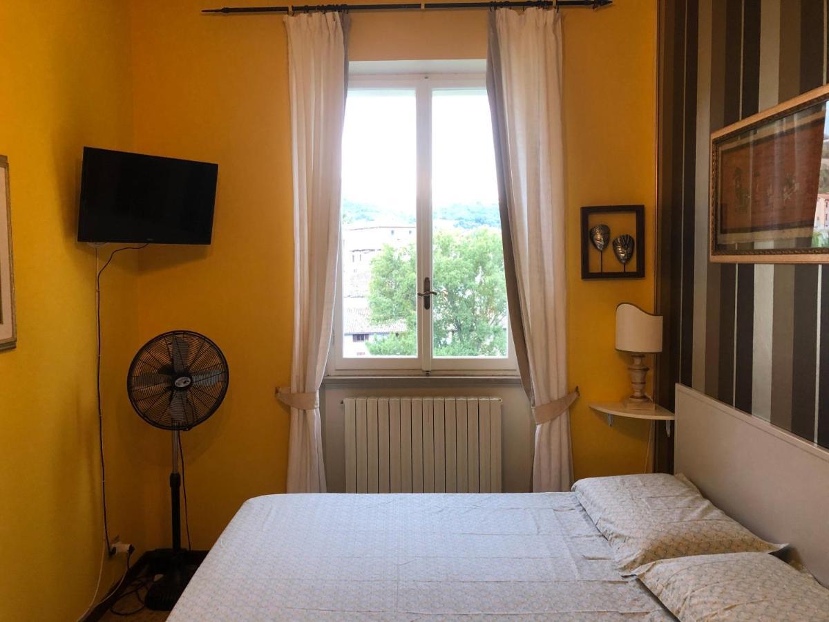 Bed and Breakfast La Finestra Sul Fiume Фоссомброне Экстерьер фото