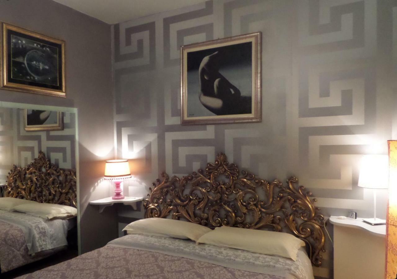 Bed and Breakfast La Finestra Sul Fiume Фоссомброне Экстерьер фото