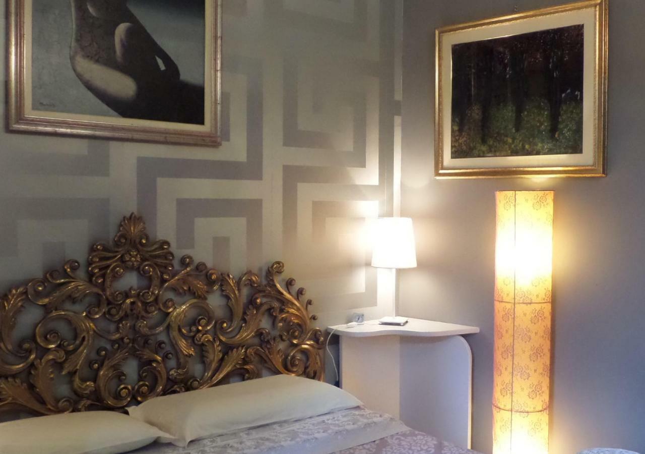 Bed and Breakfast La Finestra Sul Fiume Фоссомброне Экстерьер фото
